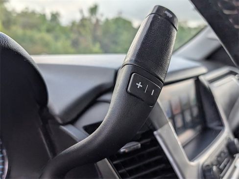 Used 2020 GMC Yukon SLT w/ Open Road Package image 21