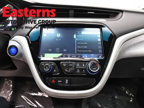Used 2020 Chevrolet Bolt LT FWD image 12