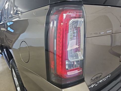 Certified 2016 GMC Yukon SLT w/ Open Road Package AWD/4WD image 42