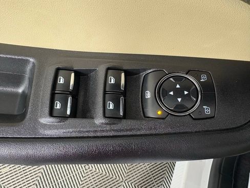 Used 2023 Ford Edge SE AWD/4WD image 18