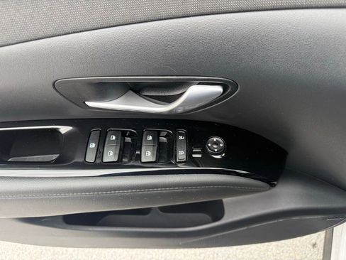 Used 2024 Hyundai Tucson Limited image 13