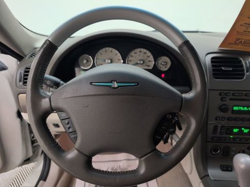 Used 2005 Ford Thunderbird 50th Anniversary image 33