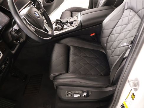 Used 2023 BMW X5 xDrive40i w/ Luxury Seating Package AWD/4WD image 12