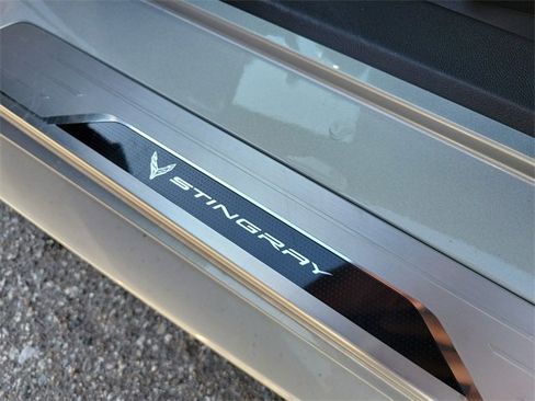 Used 2022 Chevrolet Corvette Stingray Convertible w/ Chrome Exterior Badge Package image 15