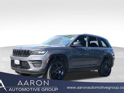 Used 2023 Jeep Grand Cherokee Altitude