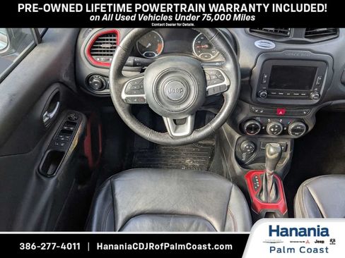 Used 2016 Jeep Renegade Trailhawk w/ Premium Trailhawk Package AWD/4WD image 16