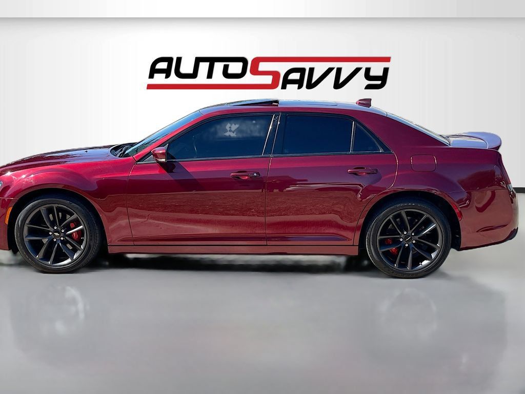 Used 2023 Chrysler 300 C RWD image 4