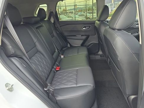 New 2026 Nissan Rogue Platinum w/ Platinum Premium Package image 10