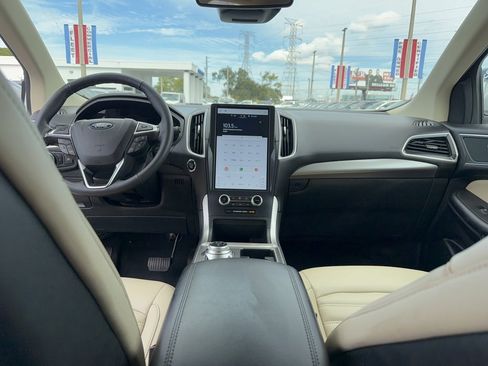 Certified 2024 Ford Edge SEL image 27