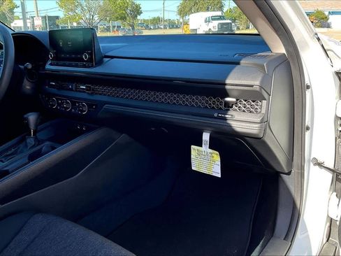 Used 2023 Honda Accord EX image 22