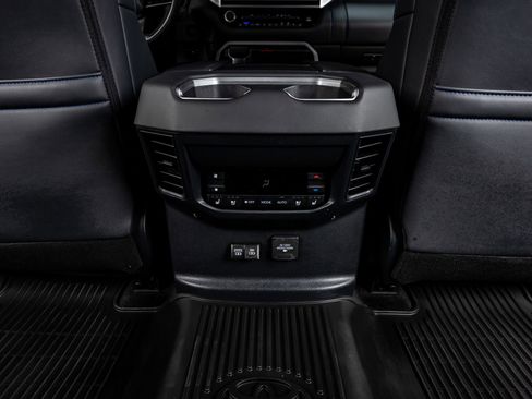 Used 2025 Toyota Sequoia Platinum image 32