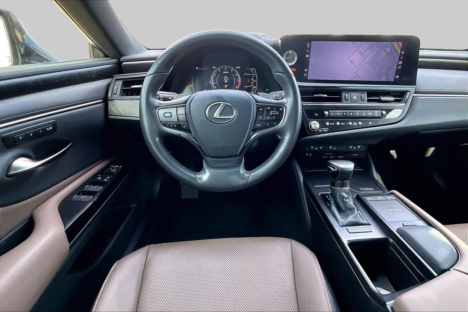 Certified 2022 Lexus ES 350 w/ Premium Package FWD image 6