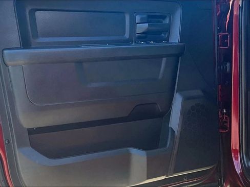 Used 2018 RAM 1500 Express w/ Express Value Package AWD/4WD image 17