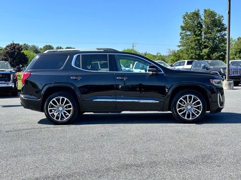 Used 2023 GMC Acadia Denali w/ Denali Ultimate Package AWD/4WD image 3
