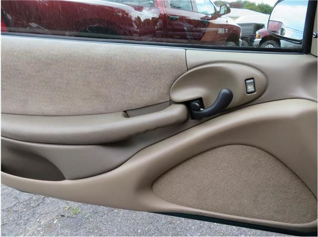 Used 1997 Pontiac Sunfire SE w/ Opt Pkg 3 FWD image 22