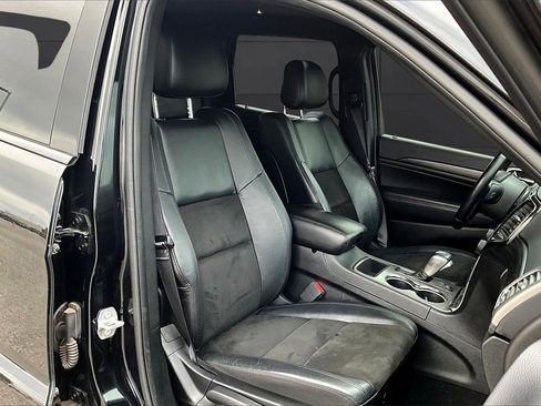 Used 2021 Jeep Grand Cherokee Laredo X image 7