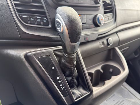 Used 2022 Ford Transit 350 XL image 15