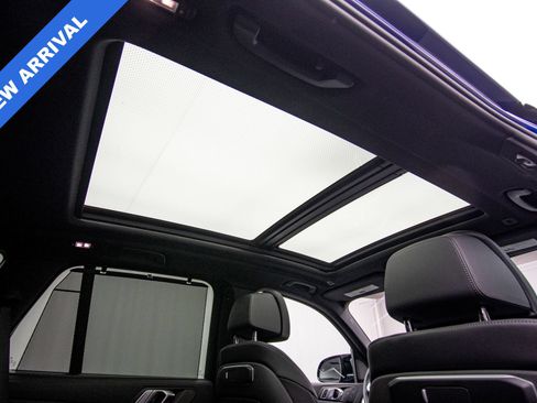 Used 2026 BMW X5 M60i AWD/4WD image 17