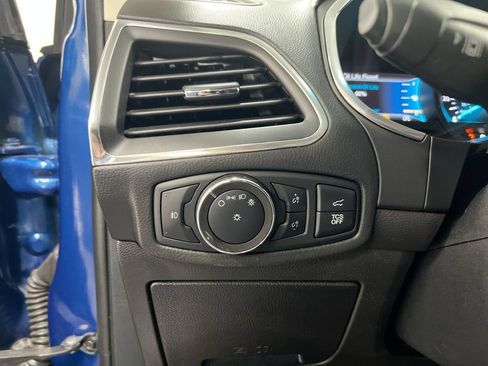 Used 2020 Ford Edge Titanium w/ Cargo Accessory Package FWD image 18