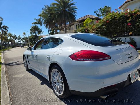 Used 2015 Porsche Panamera S image 27