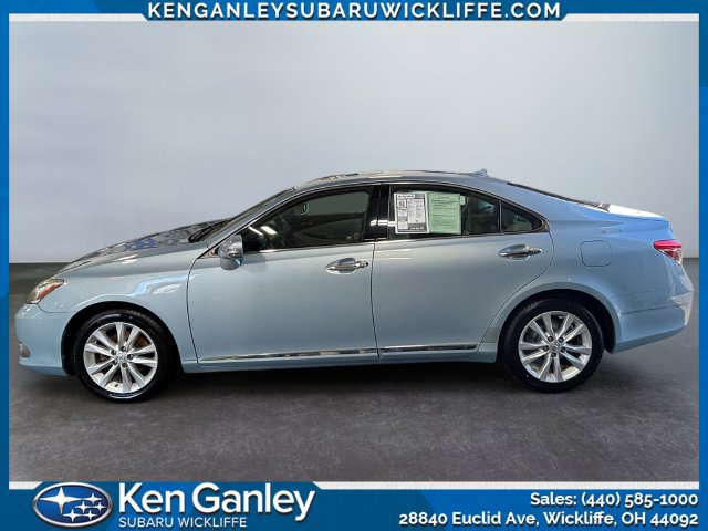 Used 2011 Lexus ES 350 w/ Preferred Accessory Package FWD image 2