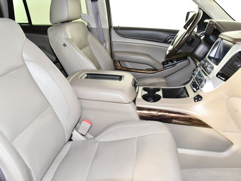 Used 2019 GMC Yukon SLT w/ Open Road Package AWD/4WD image 44