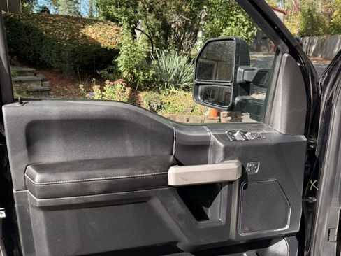 Used 2018 Ford F150 Lariat image 23