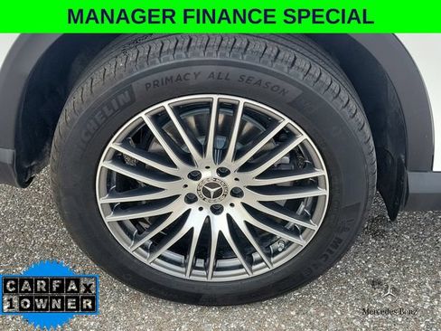 Used 2025 Mercedes-Benz GLC 300 4MATIC image 7
