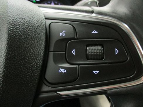 Used 2023 Buick Envision Essence image 25