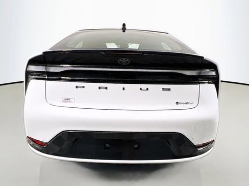 New 2026 Toyota Prius Plug-In Hybrid image 4