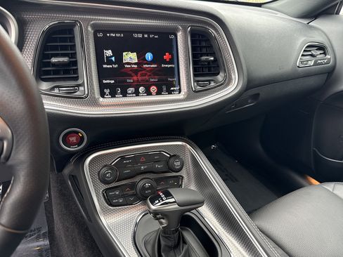 Used 2015 Dodge Challenger SRT Hellcat image 42