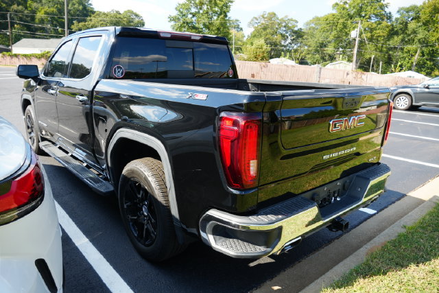 Used 2021 GMC Sierra 1500 SLT w/ SLT Premium Package AWD/4WD image 16