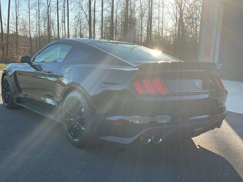 Used 2016 Ford Mustang Shelby GT350 w/ Track Package RWD image 7