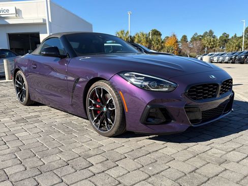 Used 2025 BMW Z4 M40i w/ Premium Package image 5