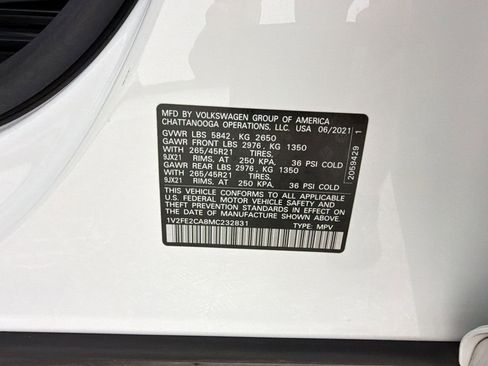 Used 2021 Volkswagen Atlas Cross Sport SEL Premium R-Line AWD/4WD image 21
