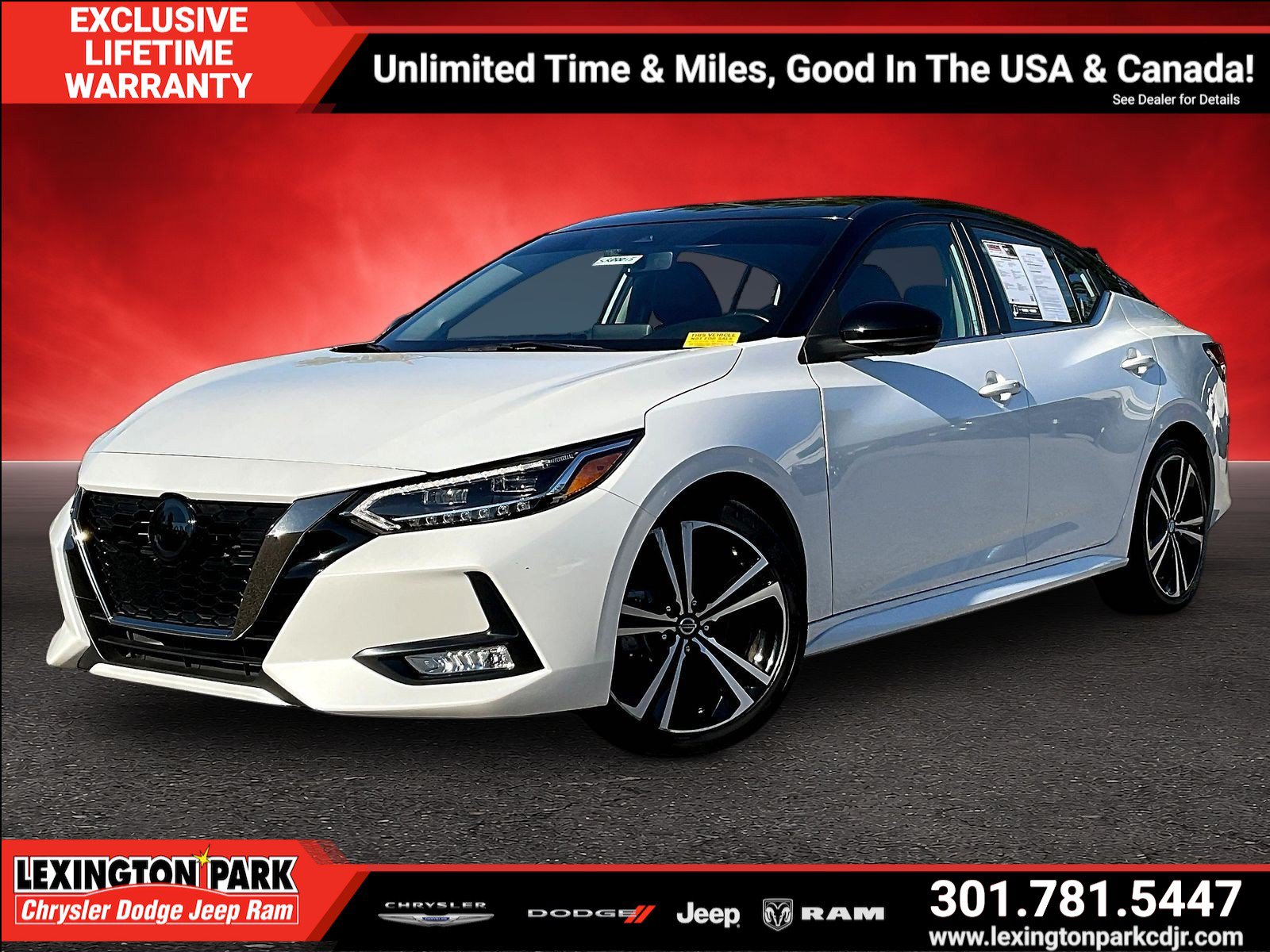 Used 2023 Nissan Sentra SR w/ SR Premium Package FWD image 3