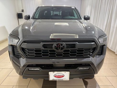 New 2026 Toyota Tacoma TRD Off-Road AWD/4WD image 8