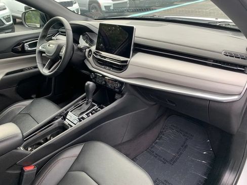 Used 2023 Jeep Compass Limited AWD/4WD image 12