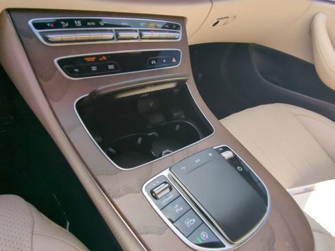 Certified 2022 Mercedes-Benz E 350 Sedan image 8