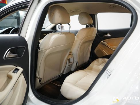 Used 2015 Mercedes-Benz GLA 250 4MATIC image 27