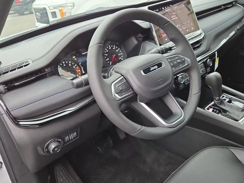New 2026 Jeep Compass Limited image 17