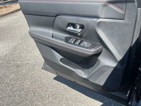 New 2026 Nissan Kicks SR w/ SR Premium Package FWD image 14