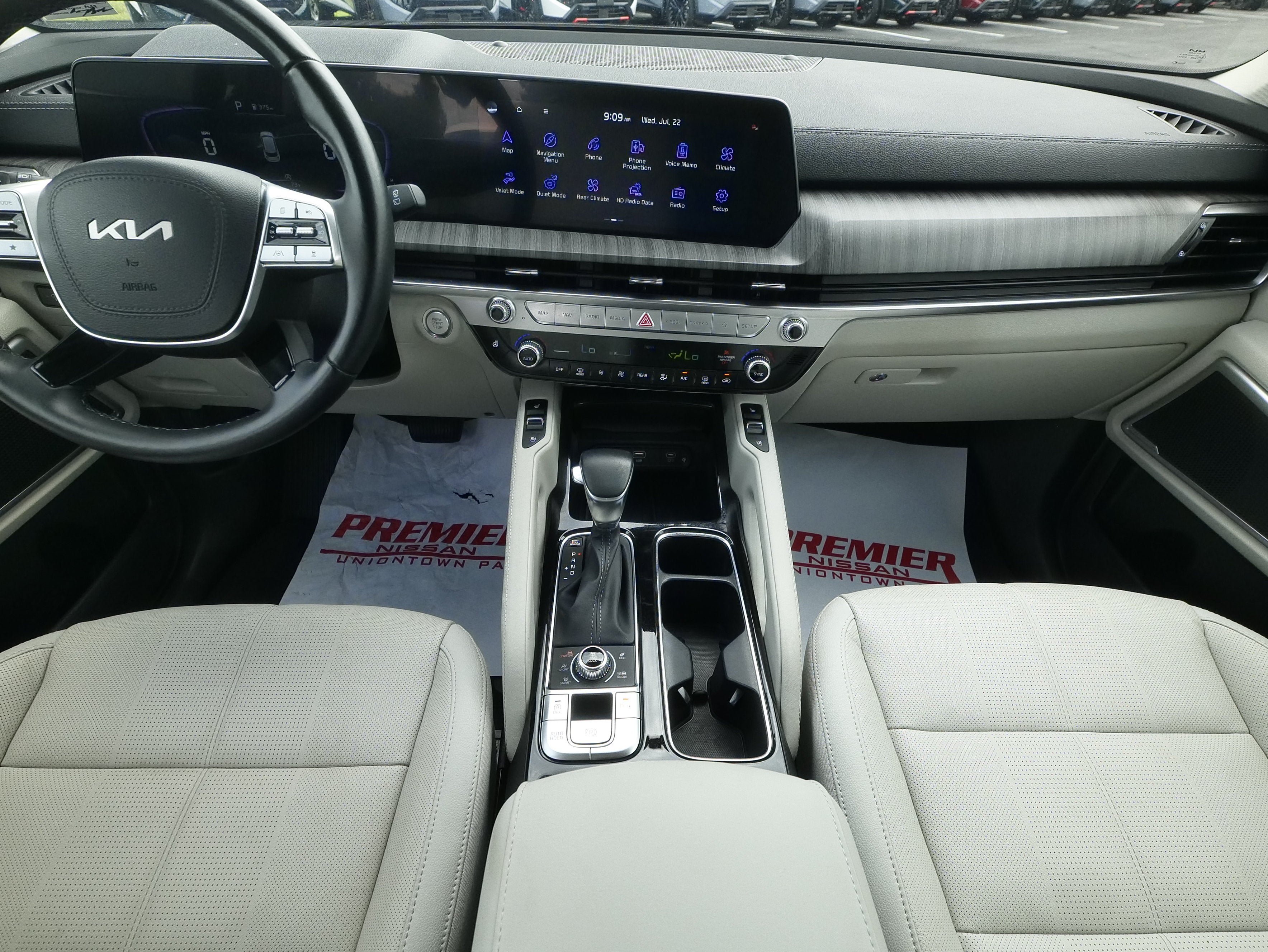Used 2024 Kia Telluride EX w/ EX Captain's Chair Package AWD/4WD image 19
