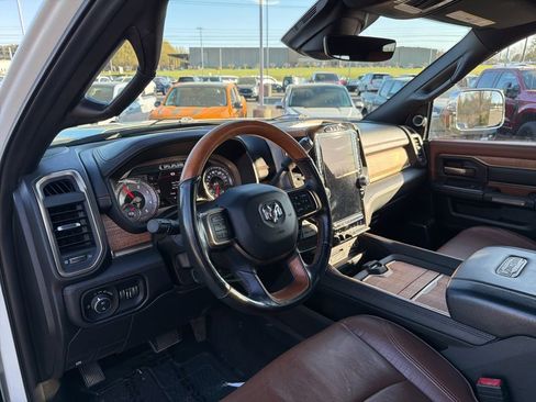 Used 2019 RAM 3500 Limited image 11