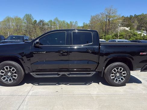 Used 2023 Chevrolet Colorado Z71 w/ Z71 Convenience Package 2 AWD/4WD image 11