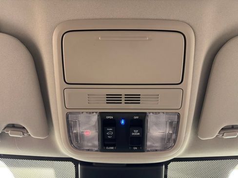 Used 2026 Honda Odyssey Touring image 52