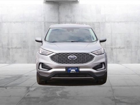 Used 2024 Ford Edge SEL image 4
