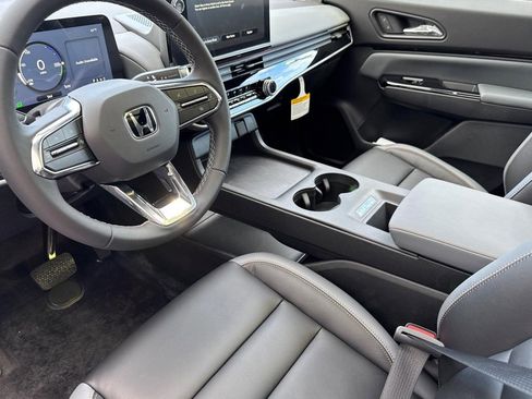 New 2026 Honda Prologue Touring image 4