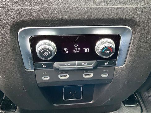 Certified 2021 GMC Yukon Denali w/ Denali Ultimate Package image 31