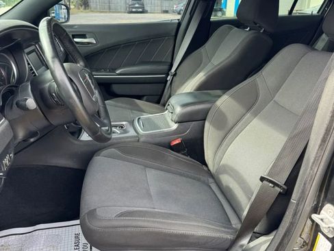 Used 2015 Dodge Charger SE w/ Popular Equipment Group image 18